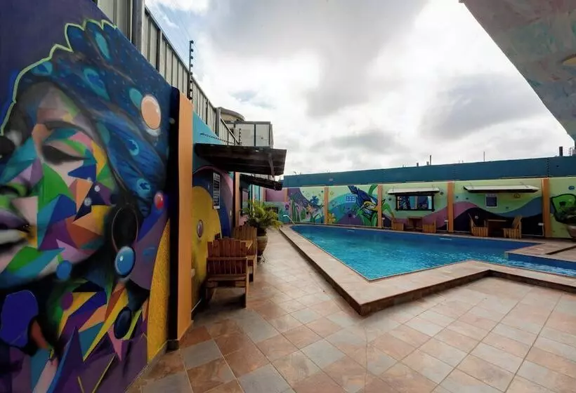 Hotel Bays Luxury Lodge