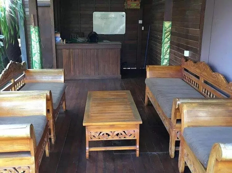 هتل Cassava Bungalow