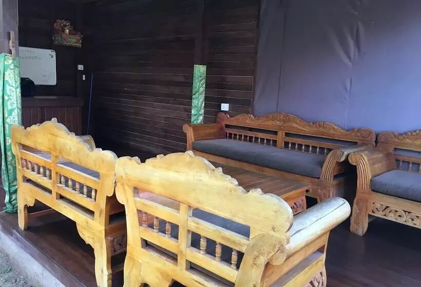 هتل Cassava Bungalow