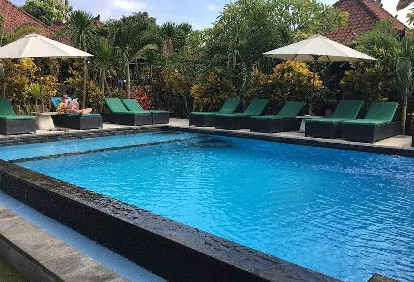 هتل Cassava Bungalow