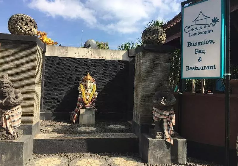 هتل Cassava Bungalow