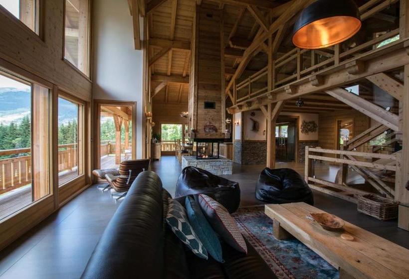 בית מלון כפרי Chalet Carnauba  Alpine Descents