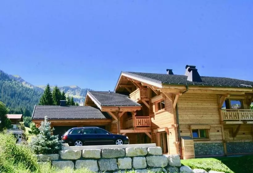 هتل Chalet Carnauba  Alpine Descents