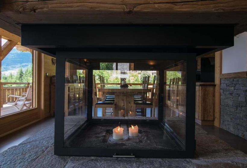 בית מלון כפרי Chalet Carnauba  Alpine Descents