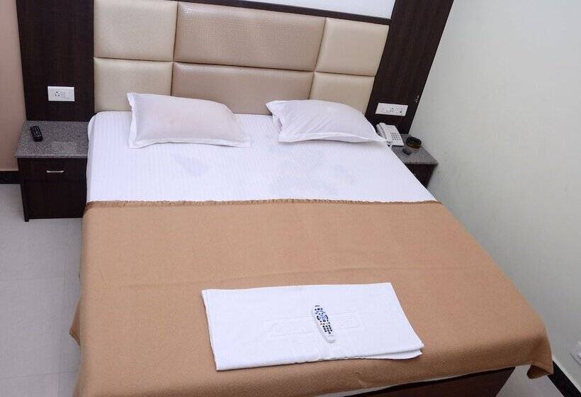 בית מלון כפרי City Plaza