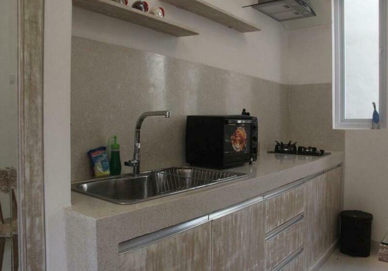 호텔 Green Studio Apartment Seminyak