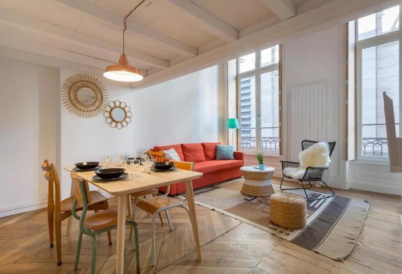 Hotell Like Home Opéra