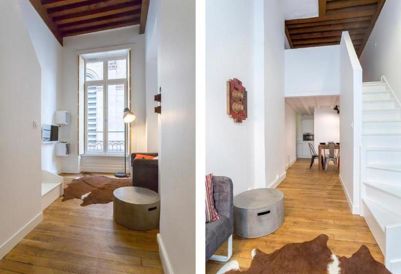 Hotell Like Home Opéra