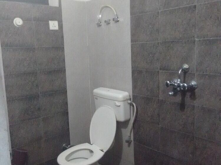 هتل Madhuban Guest House