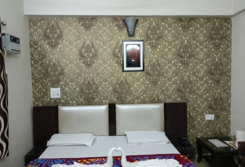 هتل Madhuban Guest House