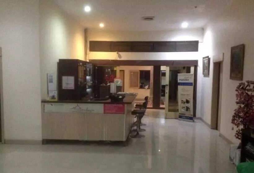 ホテル Soerabaja Place Guest House