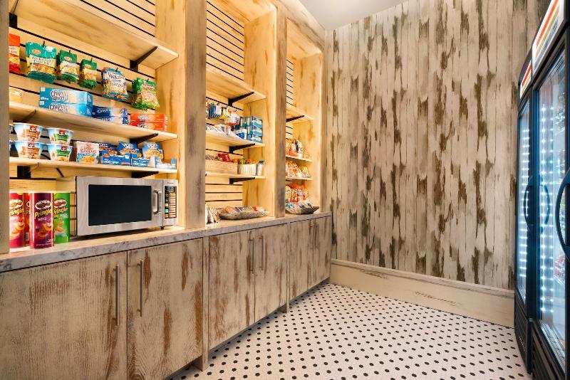 The Landing Hotel At Rivers Casino & Resort