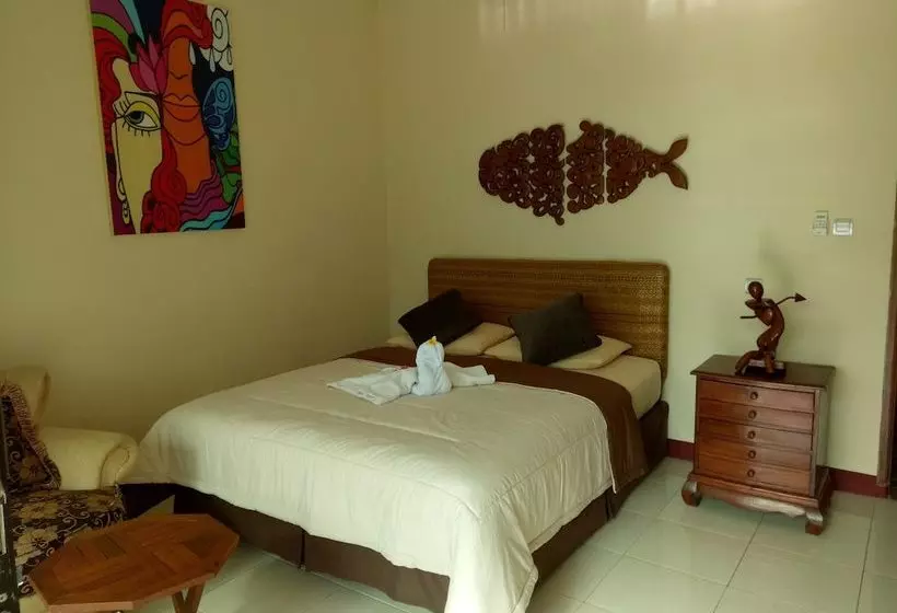 ホテル Villa Yukie Senggigi