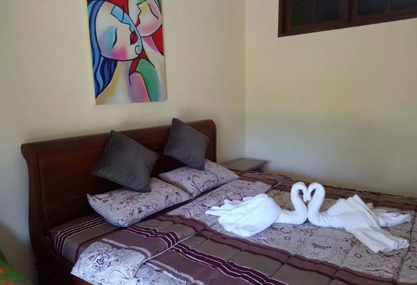 ホテル Villa Yukie Senggigi