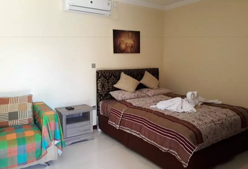 ホテル Villa Yukie Senggigi
