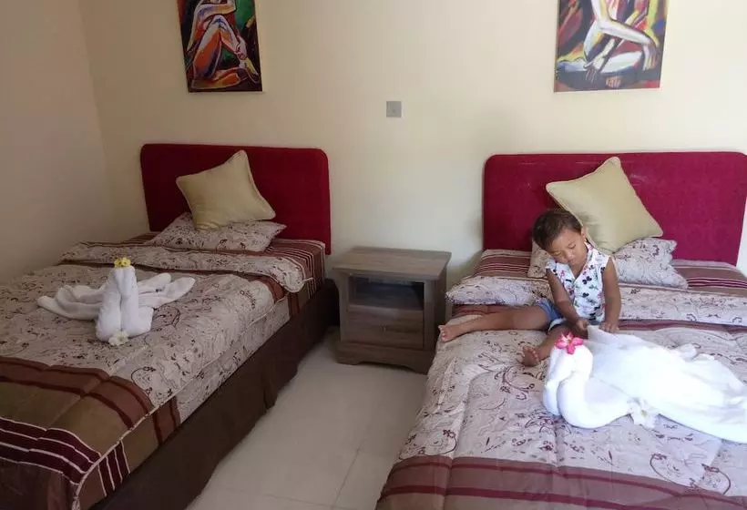 ホテル Villa Yukie Senggigi