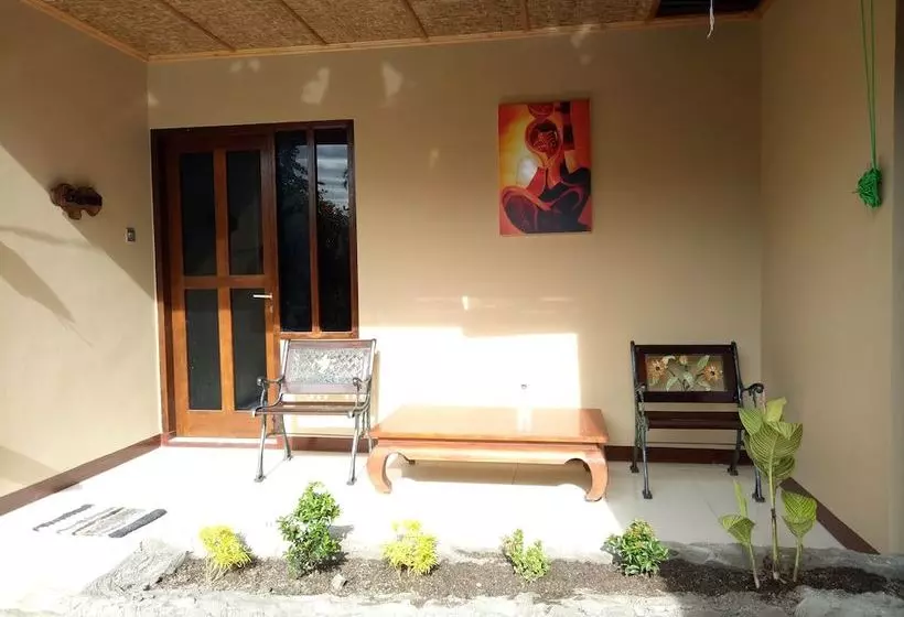 ホテル Villa Yukie Senggigi