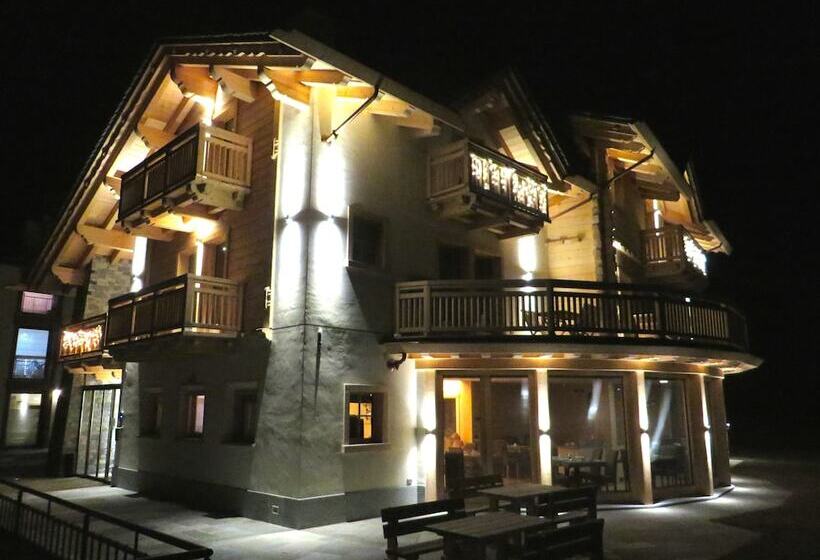 B&b Ecohotel Chalet Des Alpes