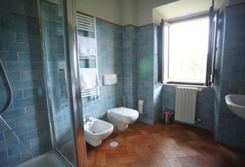 Отель Antico Borgo La Commenda