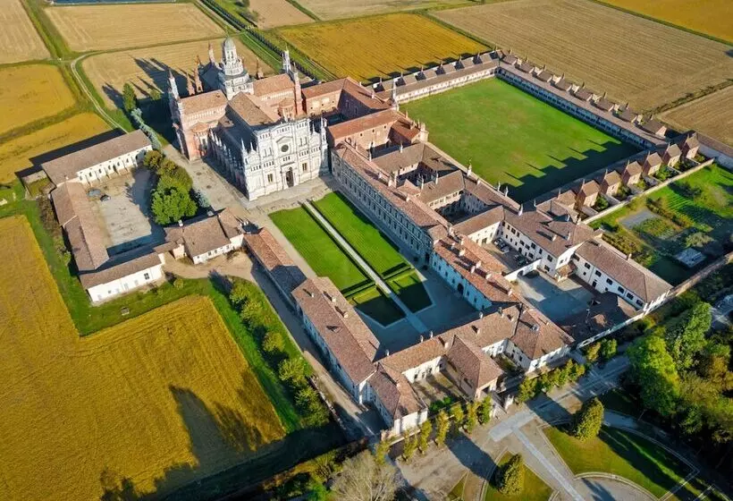 هتل Arnaboldi Palace