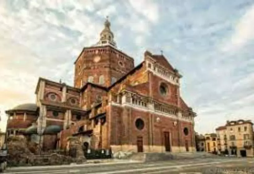 هتل Arnaboldi Palace