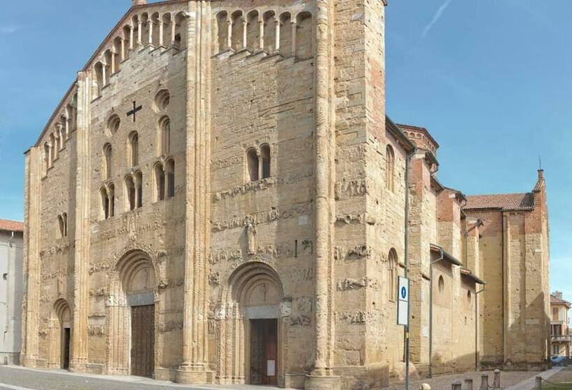 هتل Arnaboldi Palace