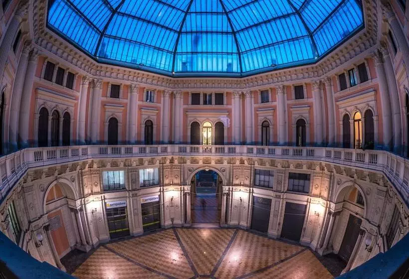 هتل Arnaboldi Palace