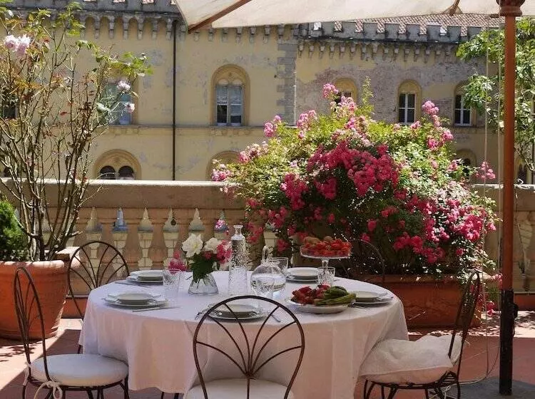 هتل Arnaboldi Palace