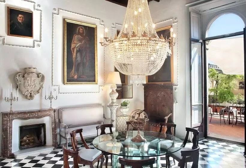 هتل Arnaboldi Palace