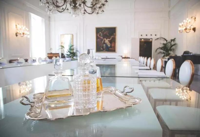 هتل Arnaboldi Palace