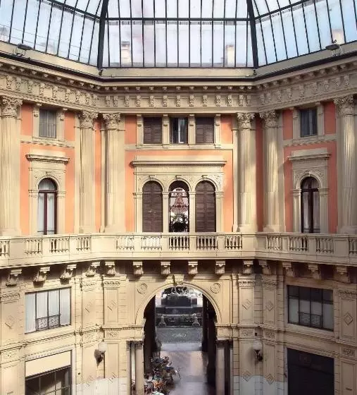 هتل Arnaboldi Palace