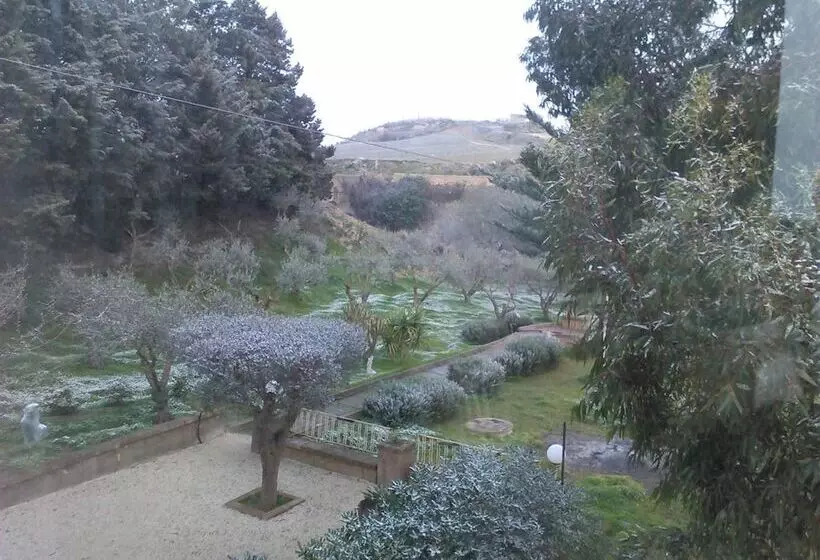 ホテル B&b Maison Blanche