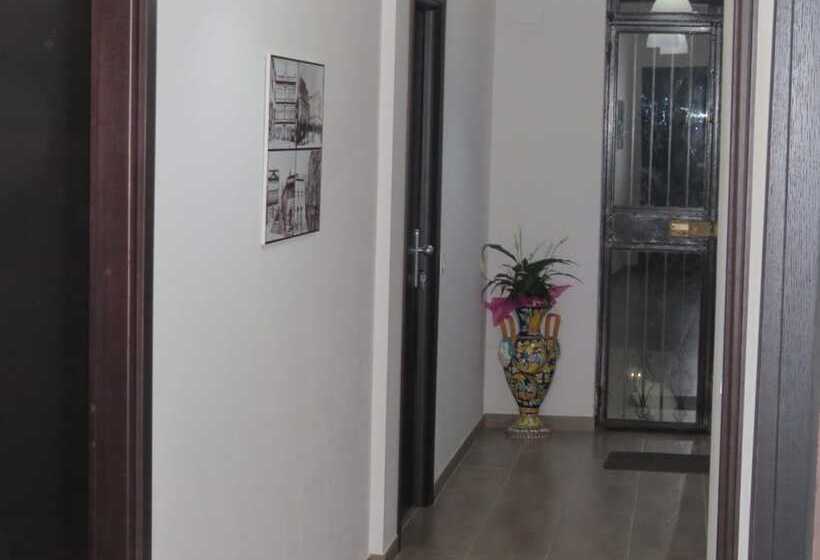 Отель B&b Maison Blanche