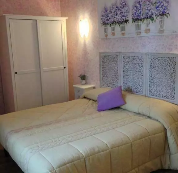 هتل Flores B&b