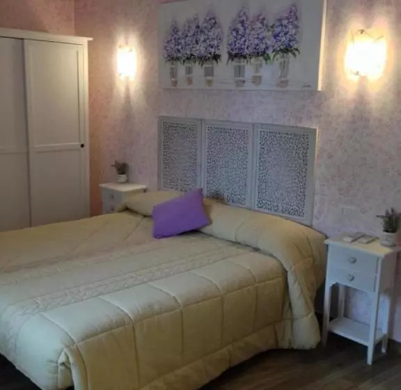 هتل Flores B&b