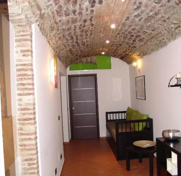 ホテル Incentro Apartments