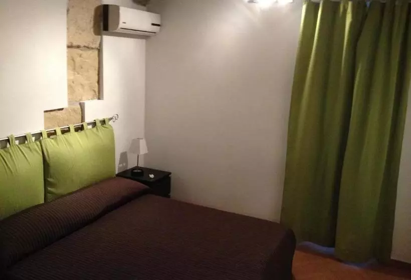 ホテル Incentro Apartments