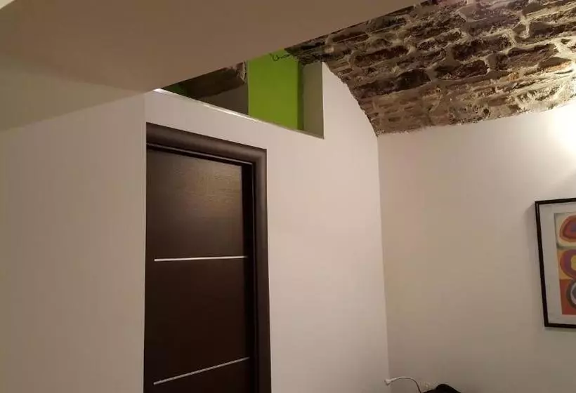 ホテル Incentro Apartments