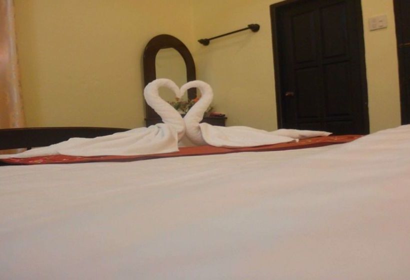 ホテル Kinnaly Place House