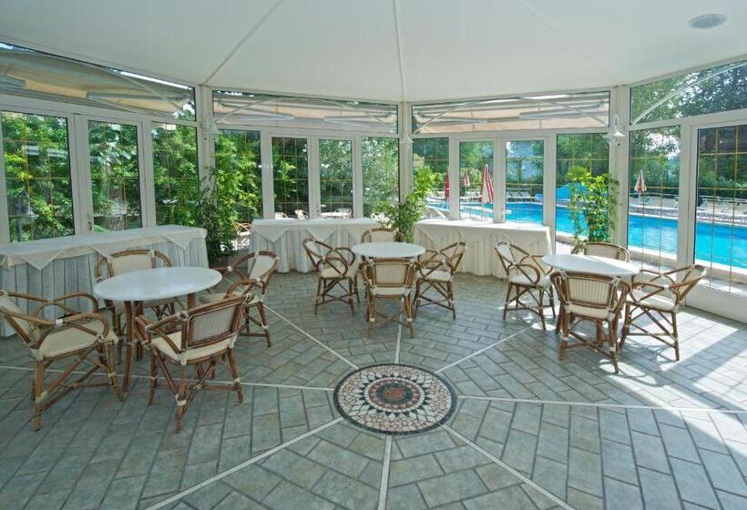 בית מלון כפרי President