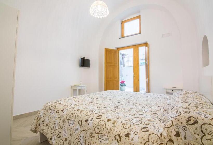 בית מלון כפרי Villa Mariagiovanna