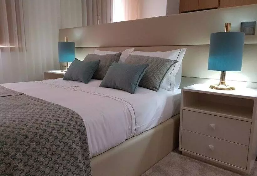 Hotelli 22 Oporto Guesthouse