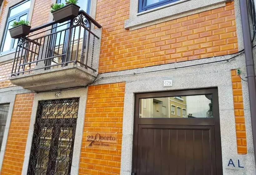 Hotelli 22 Oporto Guesthouse
