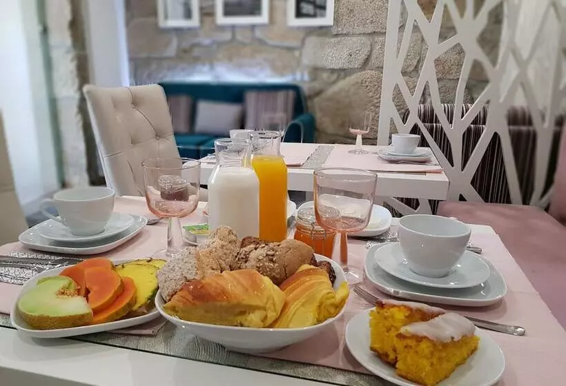 Hotelli 22 Oporto Guesthouse