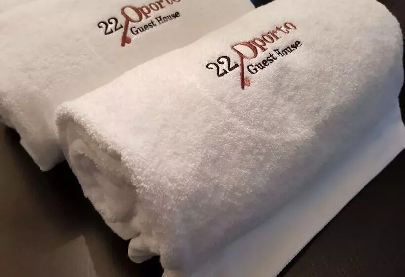 Hotelli 22 Oporto Guesthouse