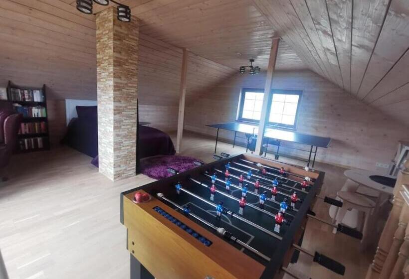 هتل Arturas Guest House