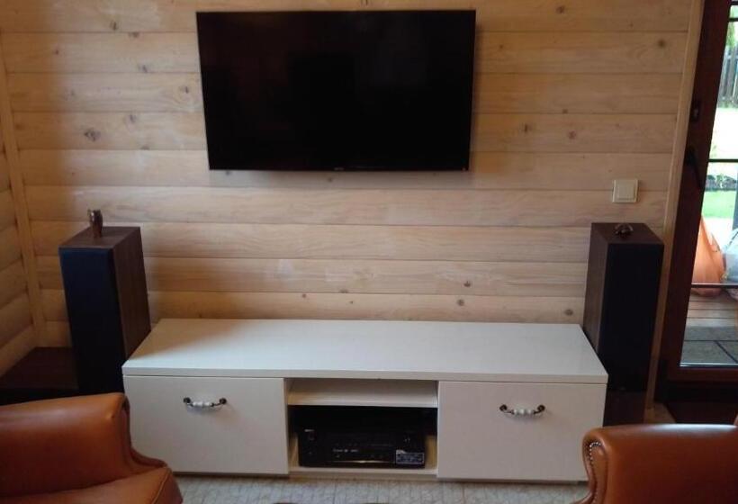 هتل Arturas Guest House