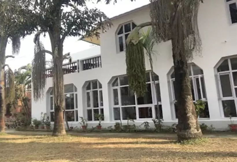هتل Batika Om Resort