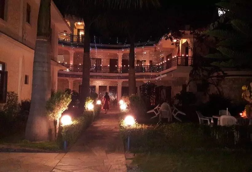 هتل Blue Planet Lodge