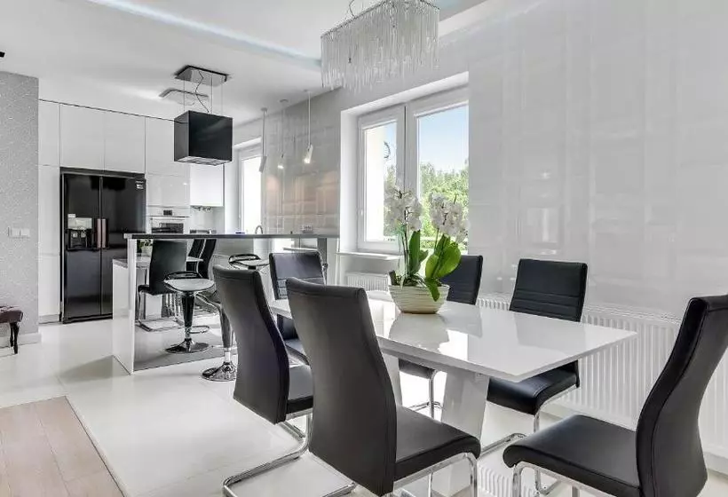 هتل Dom & House Apartments Glamour Sopot
